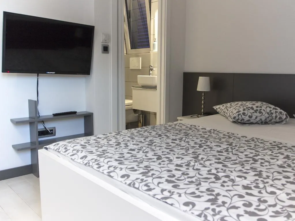 Apartments Petra Njivice Croatia