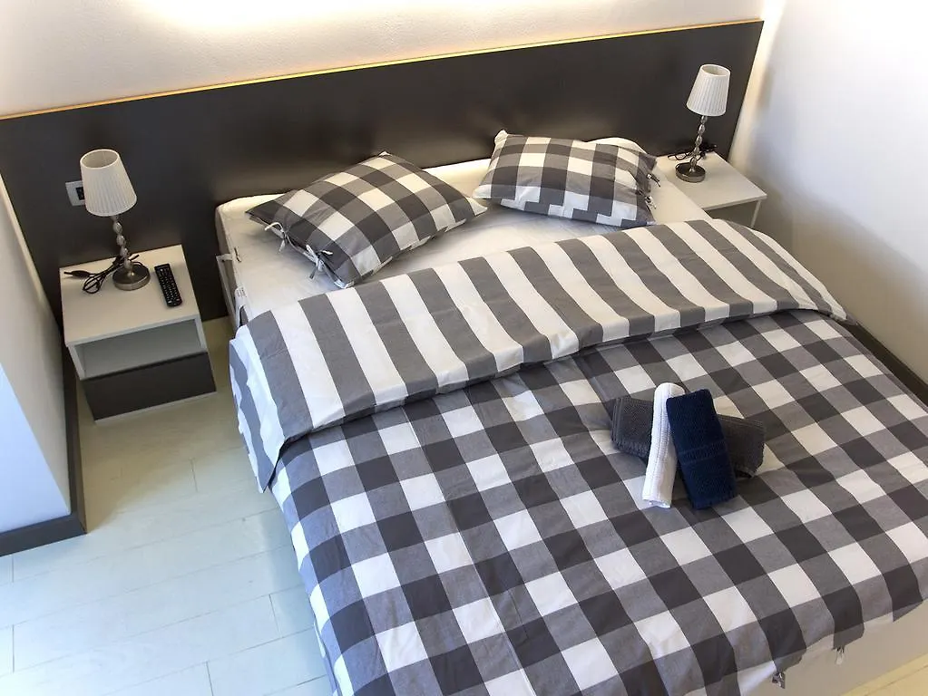 Apartments Petra Njivice Croatia