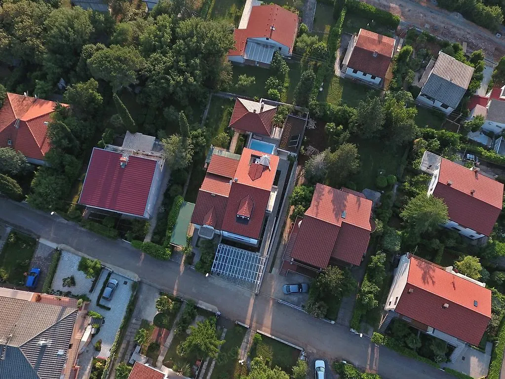 Apartments Petra Njivice